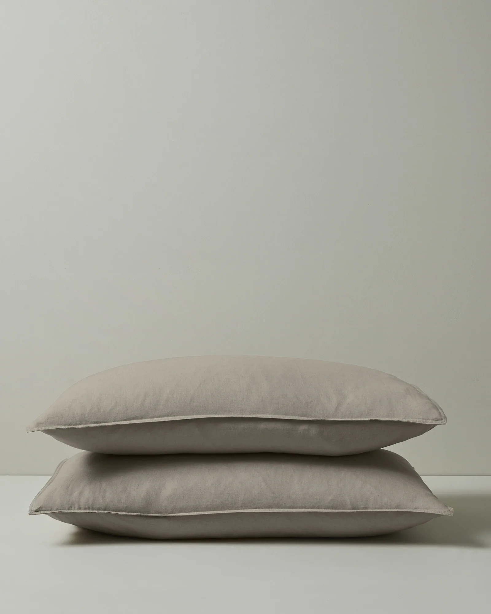 Ravello Pillowcase Set Pebble - Image 3