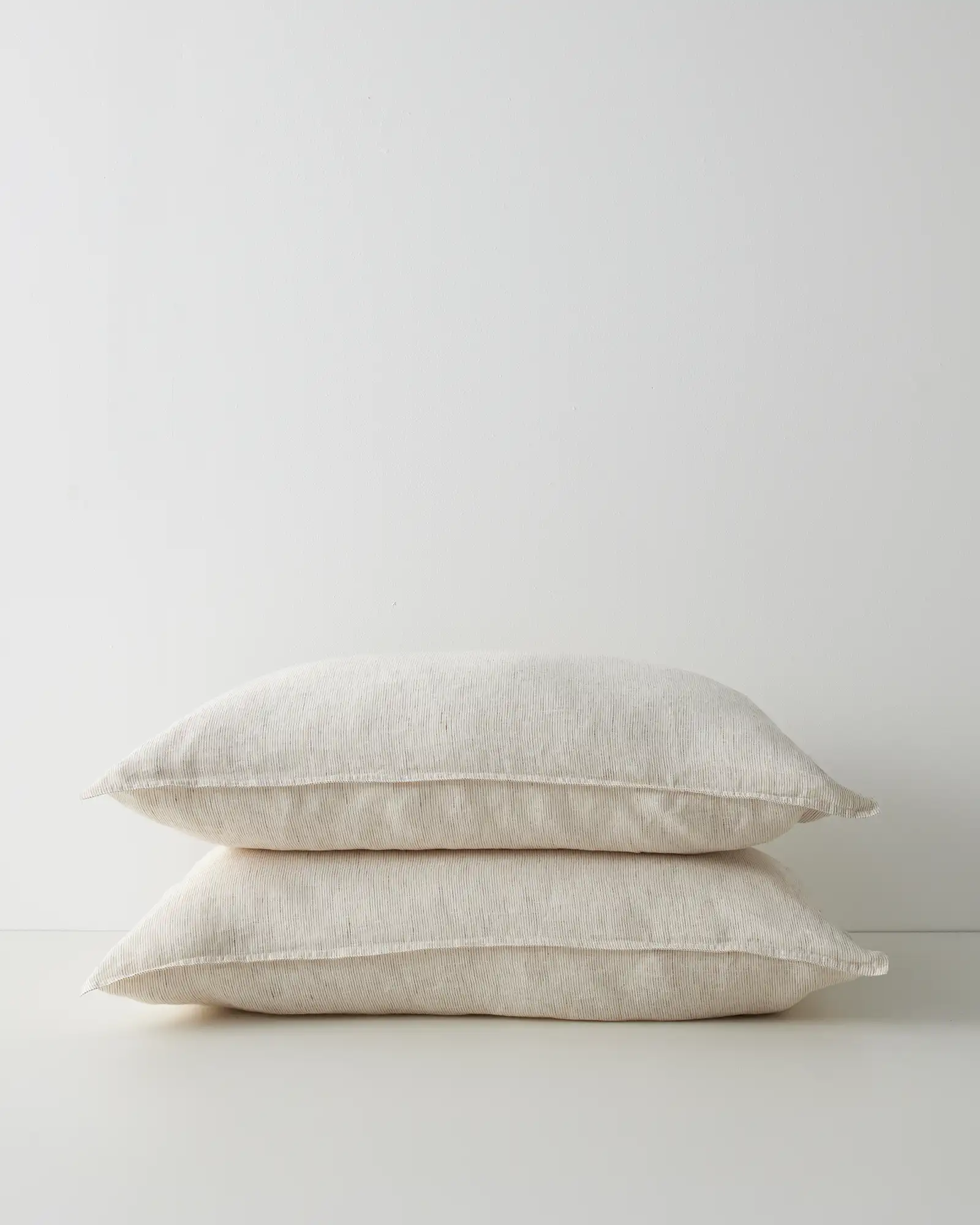 Sova Pillowcase Set Savanna Pinstripe - Image 3